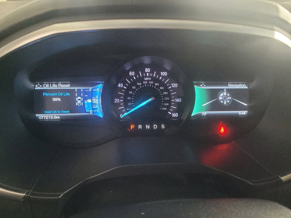 Used 2018 Ford Edge Titanium w/ Equipment Group 302A FWD image 23
