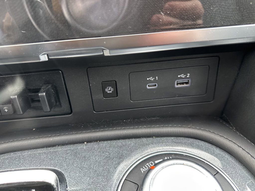 Used 2022 Nissan Armada SL w/ Midnight Edition Package image 20