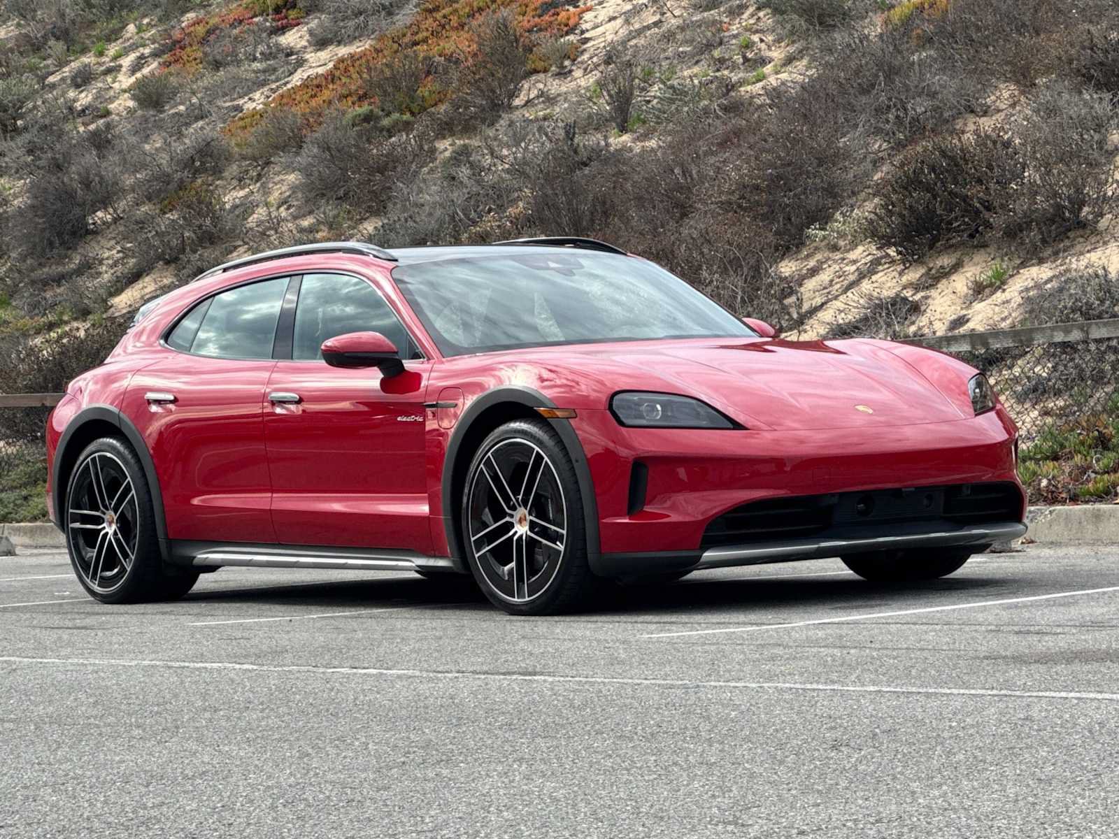 New 2025 Porsche Taycan 4 Cross Turismo AWD/4WD image 10