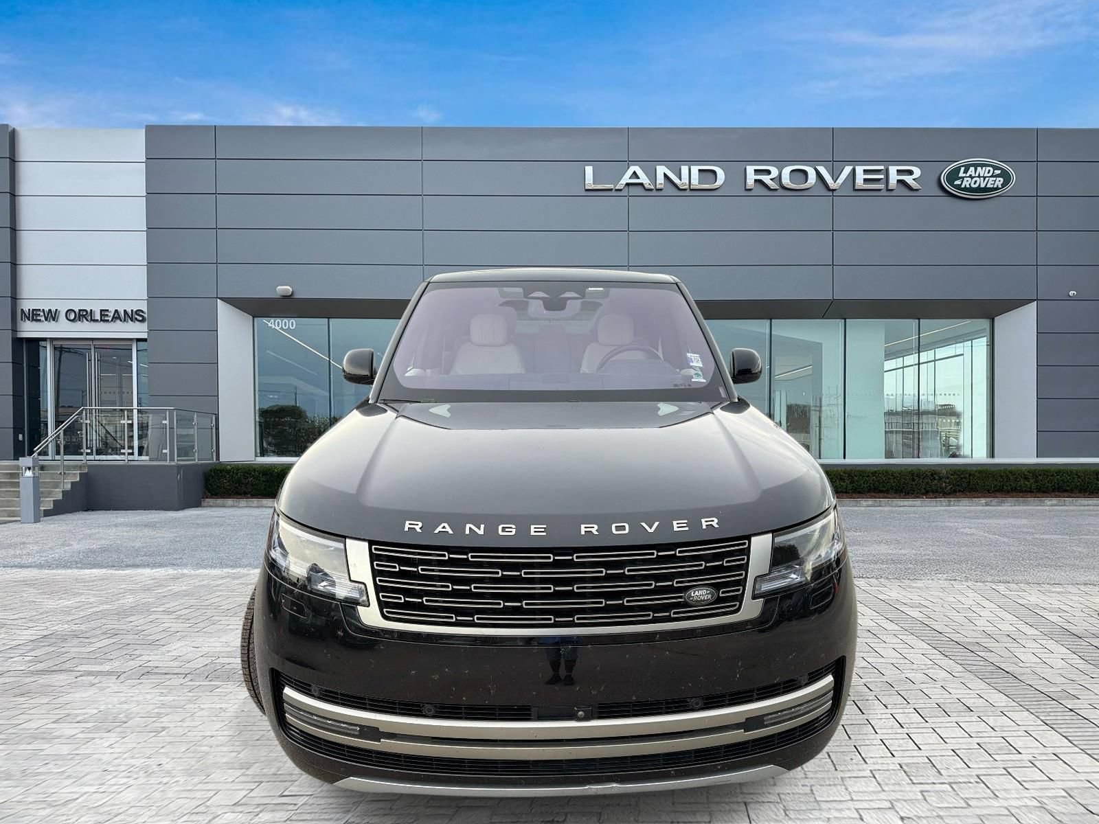 Used 2023 Land Rover Range Rover SE AWD/4WD image 4