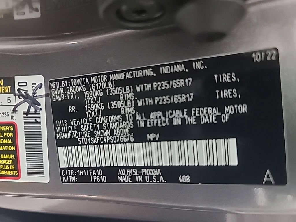 Used 2023 Toyota Sienna XLE AWD/4WD image 45