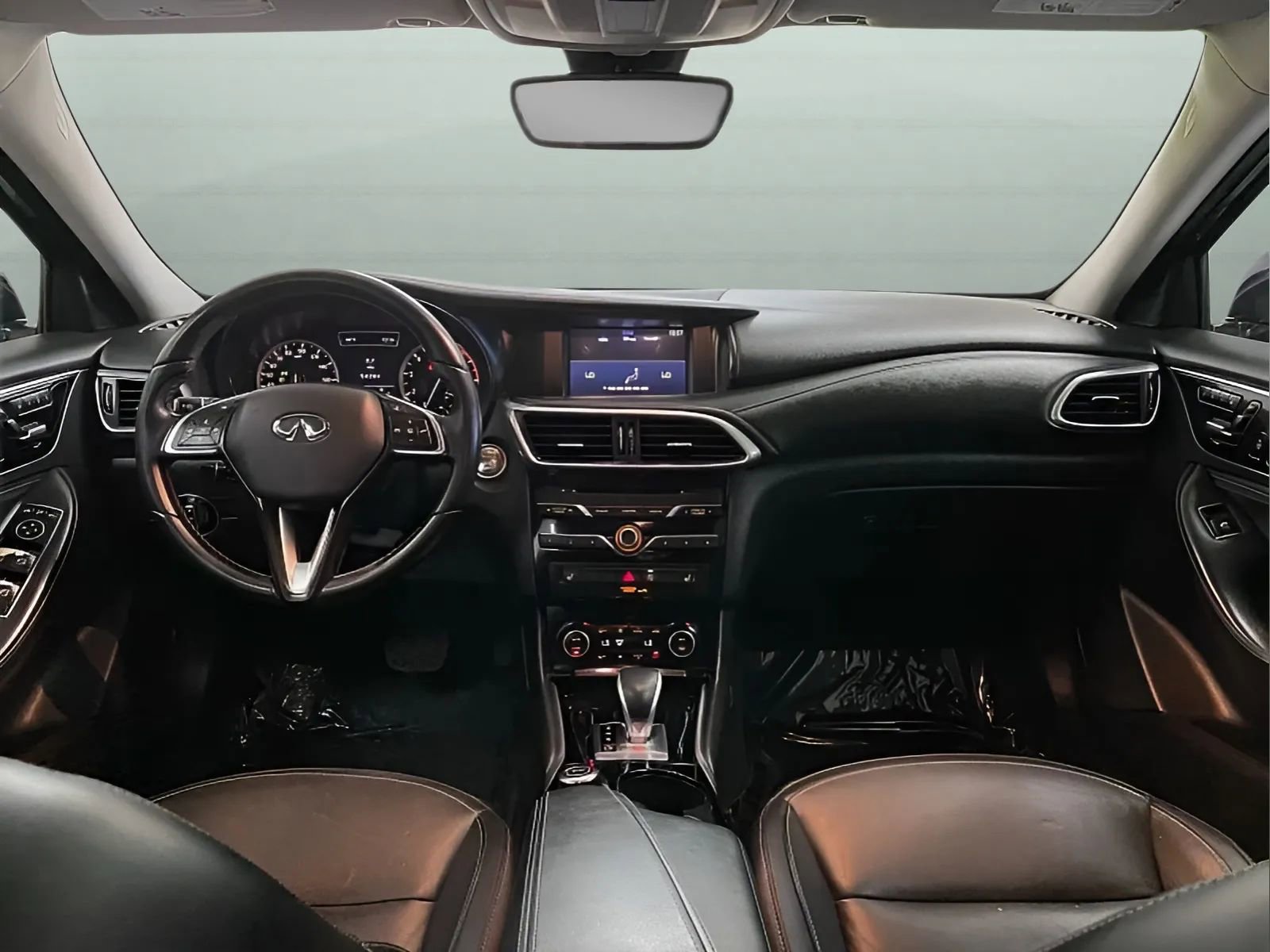 Used 2018 INFINITI QX30 FWD image 22