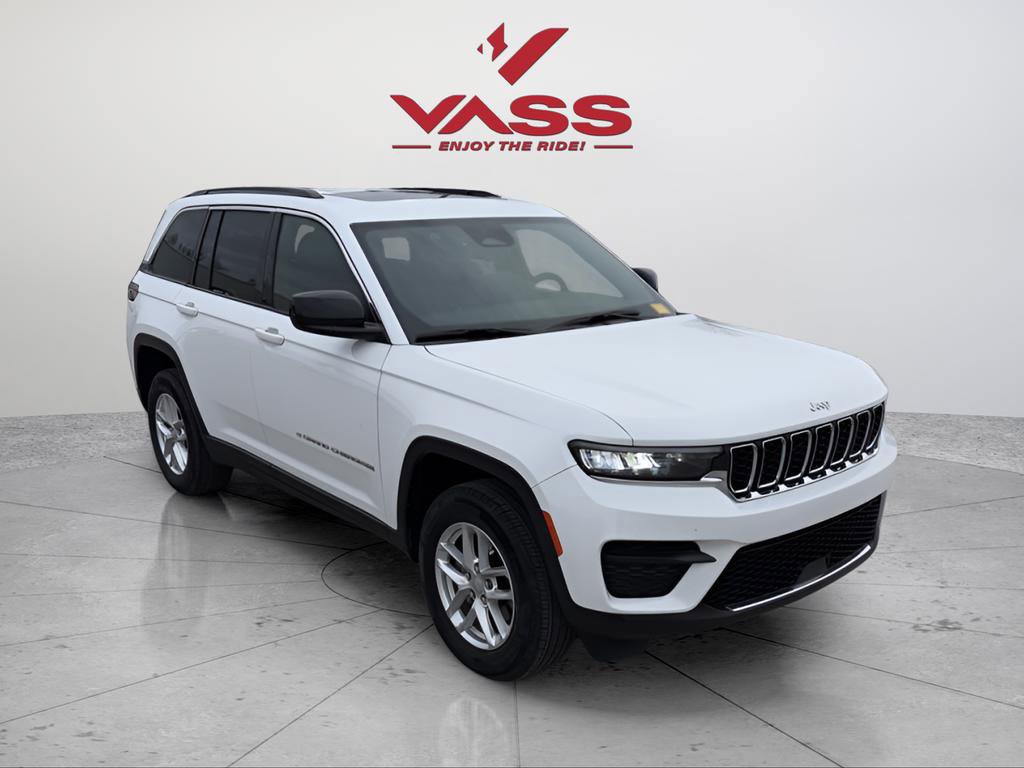 Used 2024 Jeep Grand Cherokee Laredo X w/ Luxury Tech Group I image 8