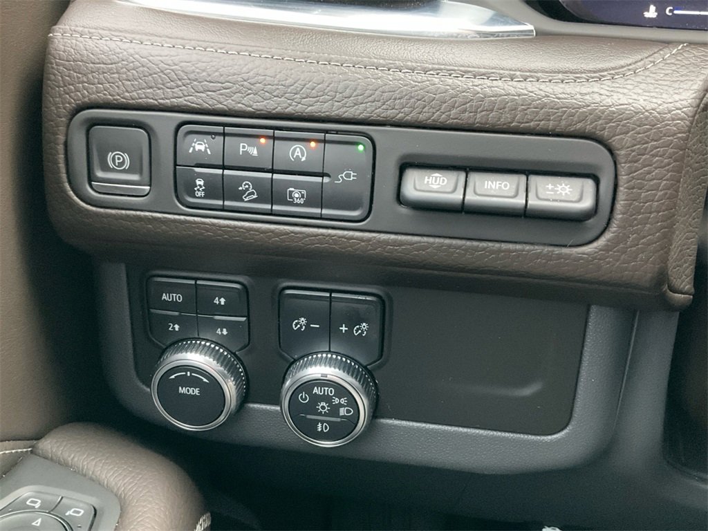 Used 2022 GMC Yukon Denali image 24