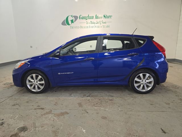 Used 2014 Hyundai Accent SE image 3