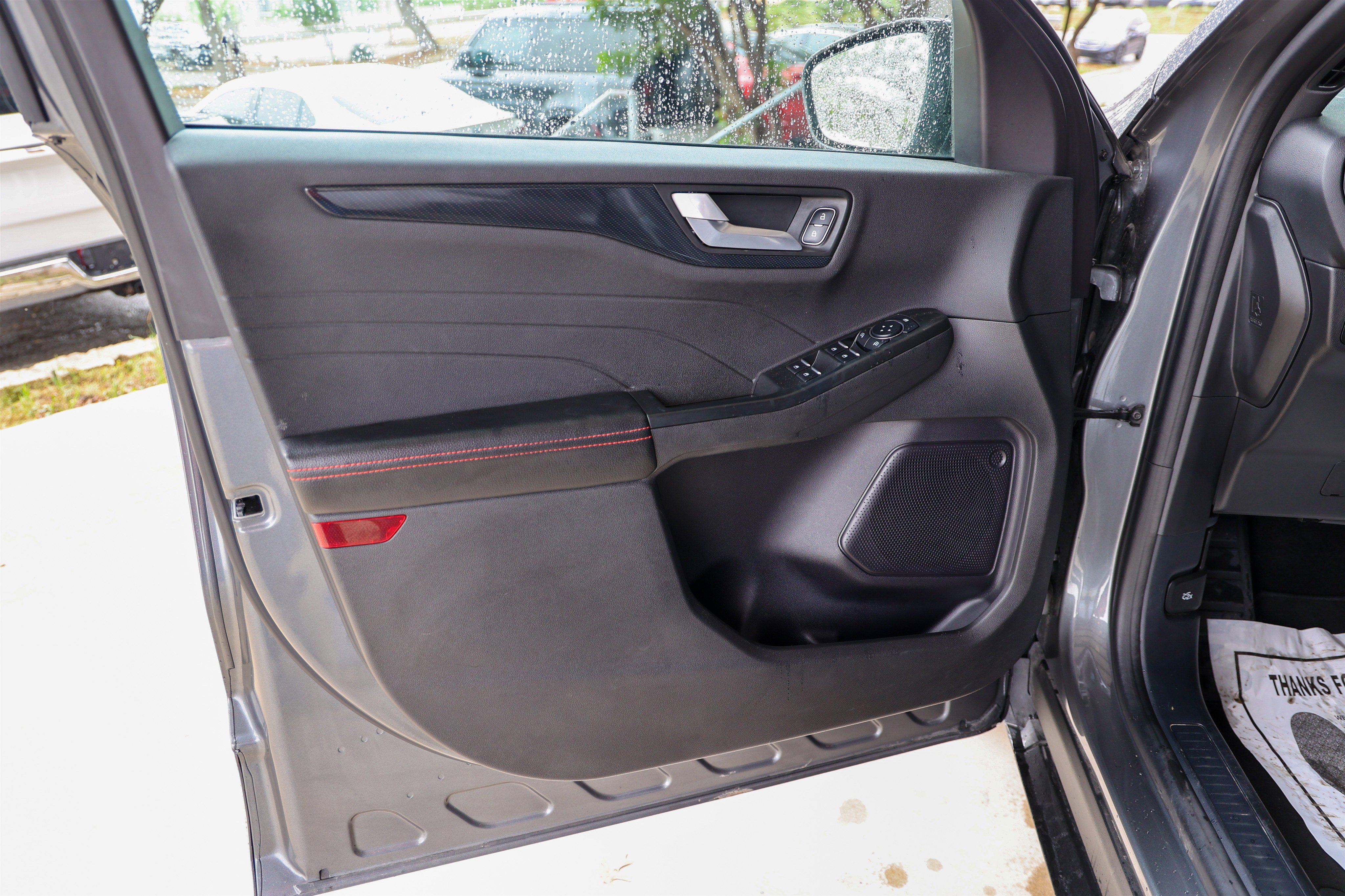 Used 2024 Ford Escape ST-Line image 37