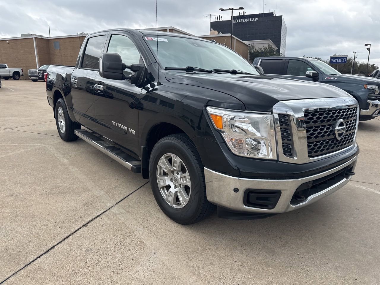 Used 2018 Nissan Titan SV w/ SV Convenience Package