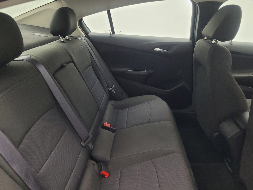 Used 2017 Chevrolet Cruze LT w/ Convenience Package FWD image 19