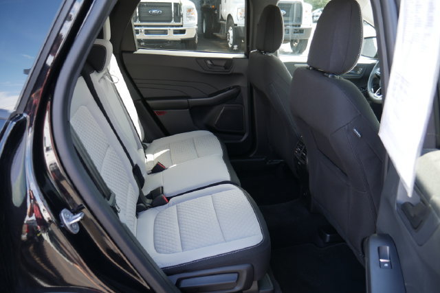 Used 2023 Ford Escape Active AWD/4WD image 25