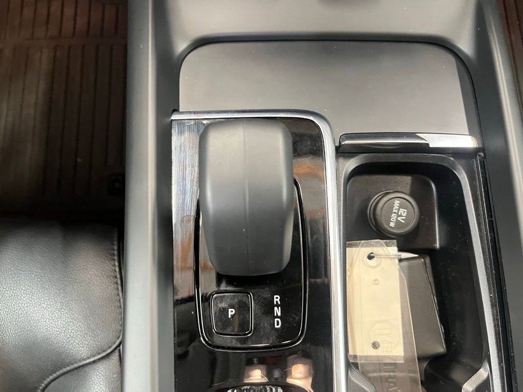 Used 2024 Volvo XC60 B5 Core image 14