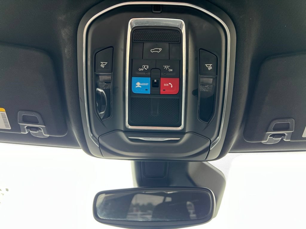 Used 2024 Jeep Grand Cherokee Altitude AWD/4WD image 33