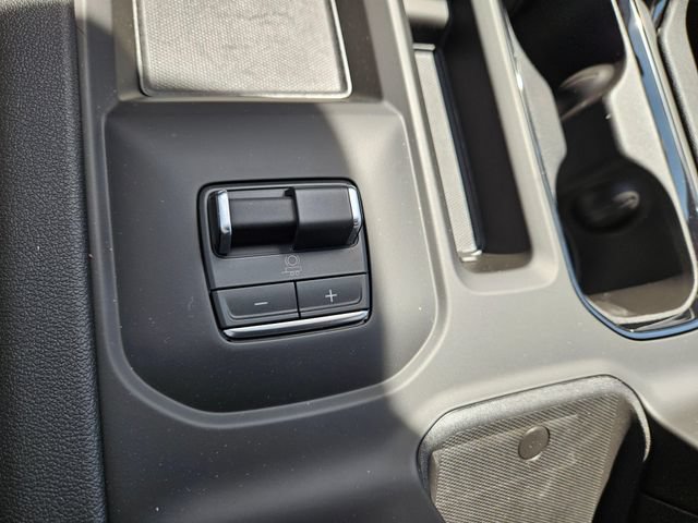 New 2026 GMC Sierra 3500 AT4 w/ AT4 Premium Plus Package AWD/4WD image 32