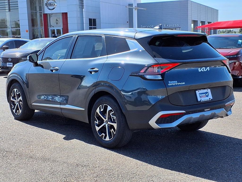 Used 2023 Kia Sportage EX image 5