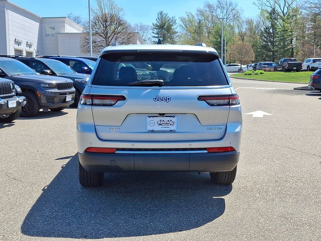Used 2023 Jeep Grand Cherokee L Limited AWD/4WD image 7