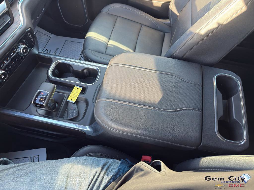 Used 2023 GMC Sierra 1500 SLT w/ SLT Premium Plus Package AWD/4WD image 18