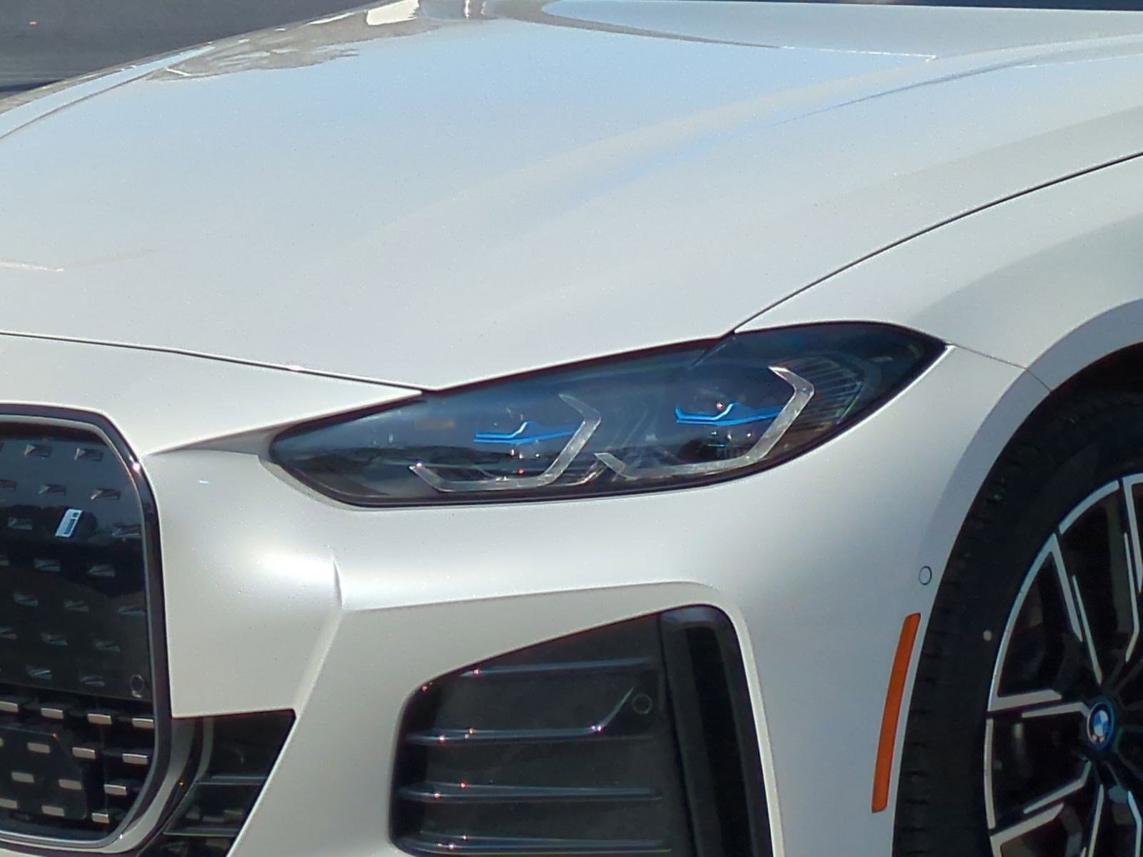 Certified 2023 BMW i4 eDrive40 w/ M Sport Package image 6