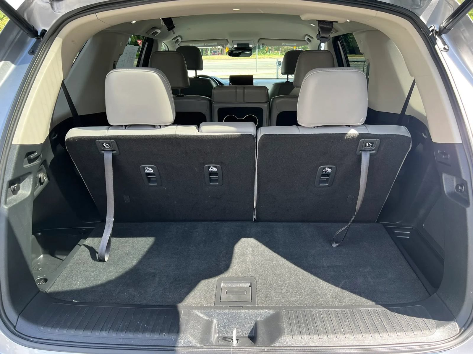 Used 2025 Honda Pilot EX-L image 11