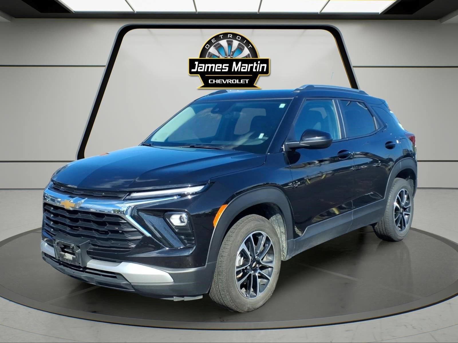 Used 2025 Chevrolet TrailBlazer LT AWD/4WD image 1
