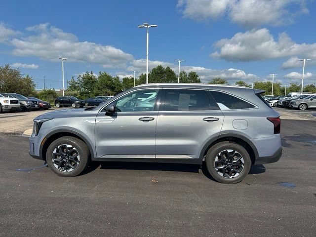 Used 2025 Kia Sorento S AWD/4WD image 7