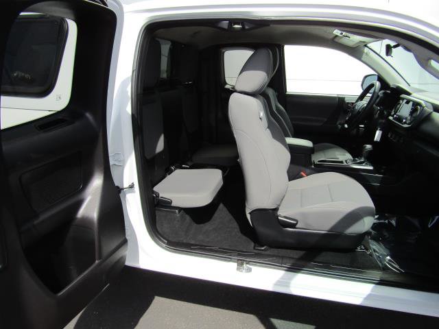 Used 2020 Toyota Tacoma SR AWD/4WD image 10