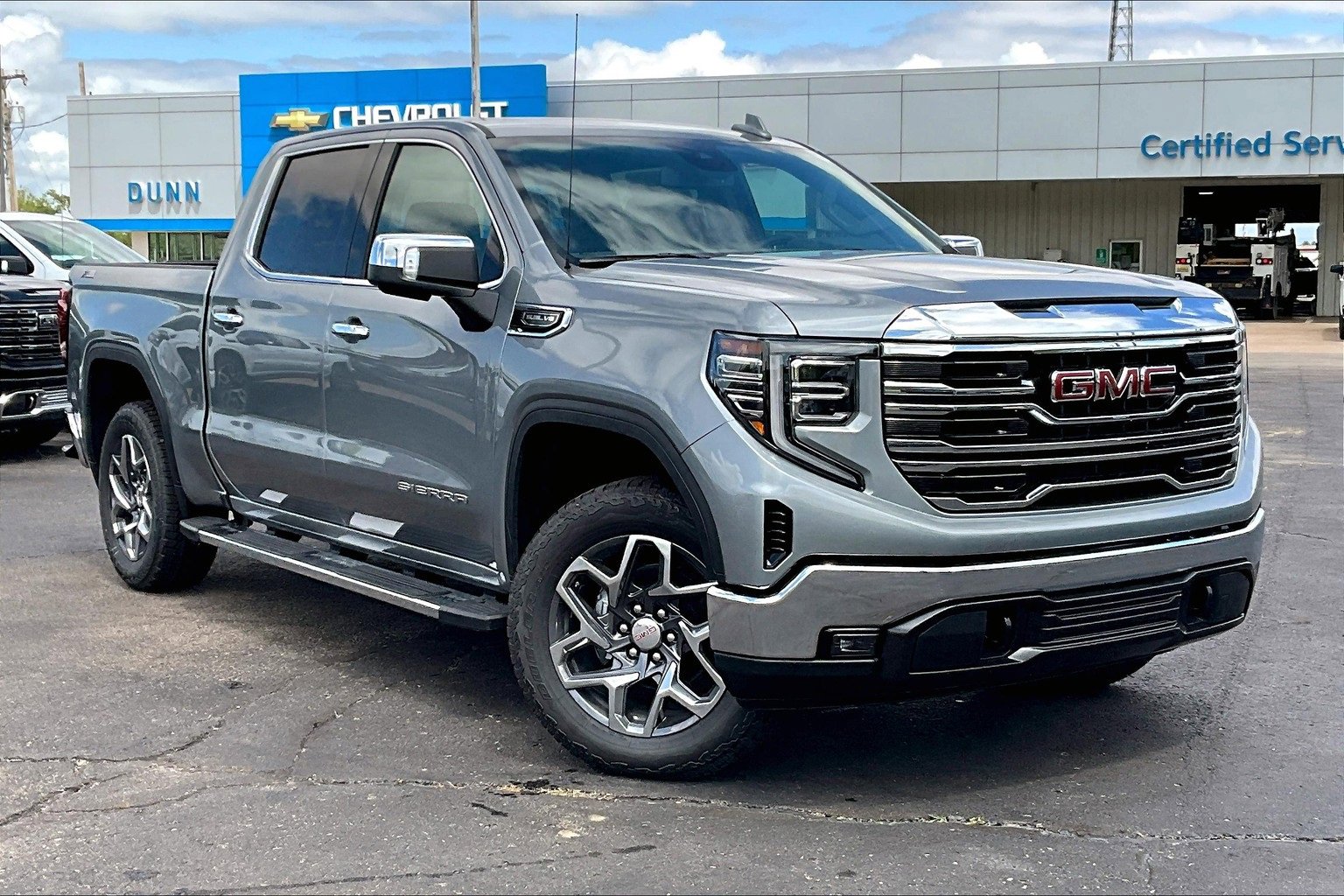 New 2025 GMC Sierra 1500 SLT w/ SLT Premium Package image 2