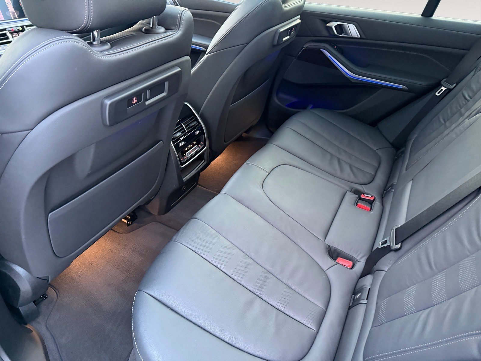 Used 2019 BMW X5 xDrive40i w/ Convenience Package AWD/4WD image 19