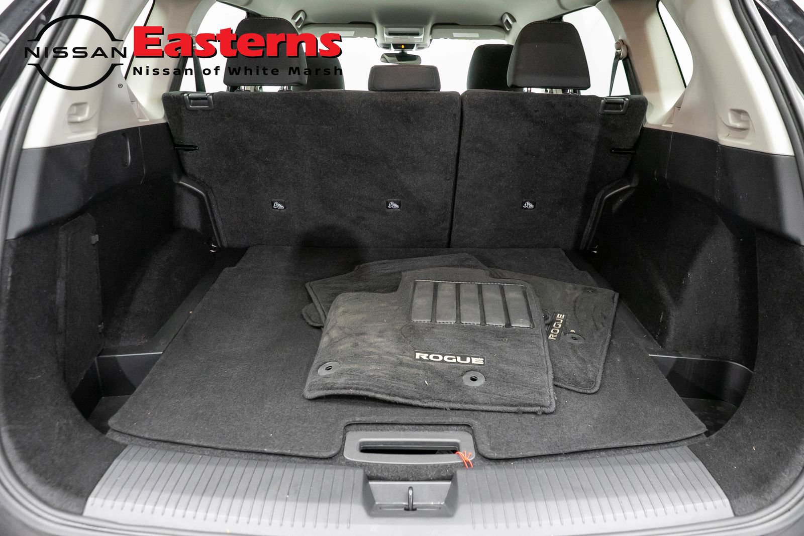 Used 2023 Nissan Rogue S FWD image 9