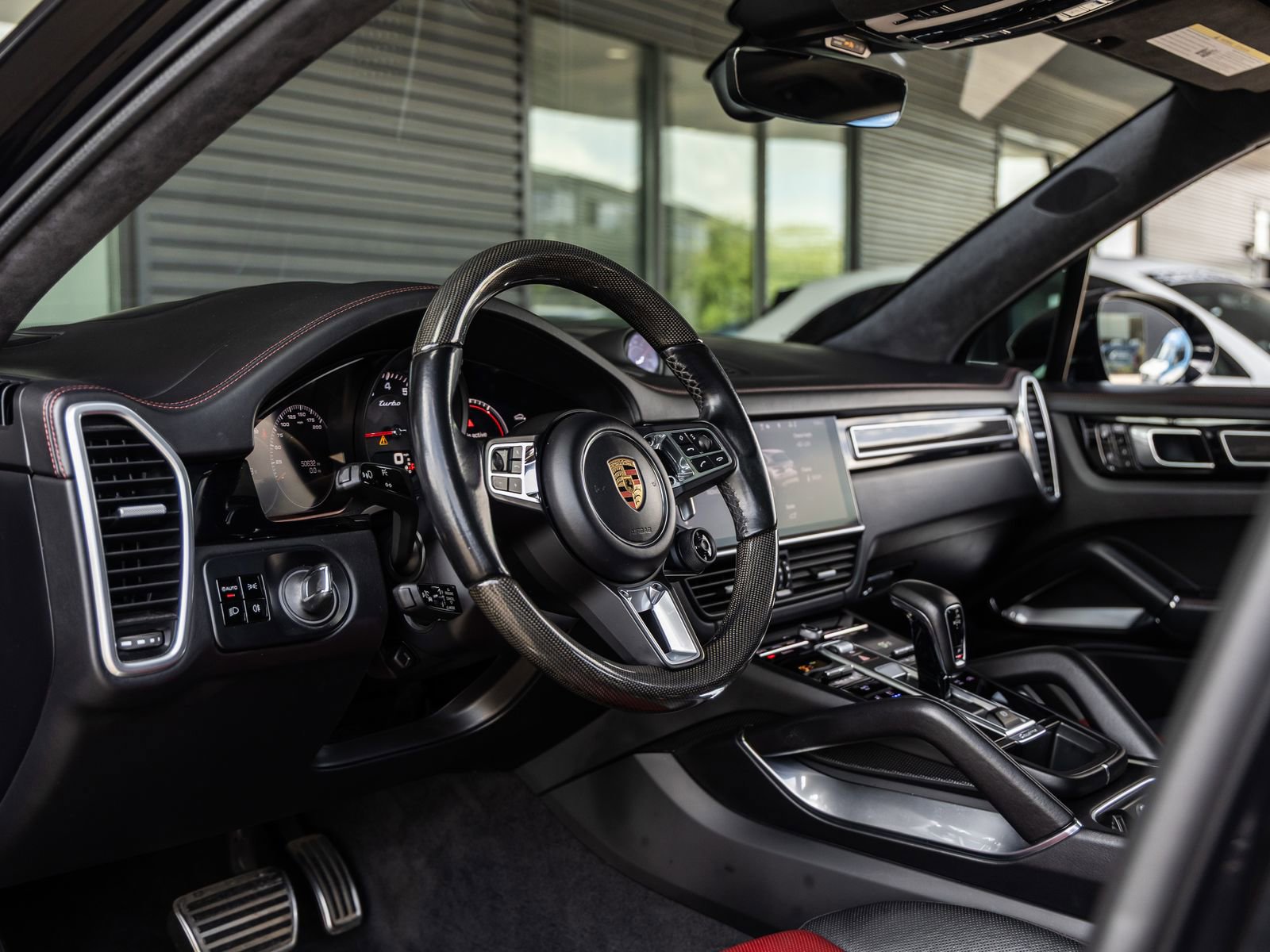 Certified 2020 Porsche Cayenne Turbo AWD/4WD image 4