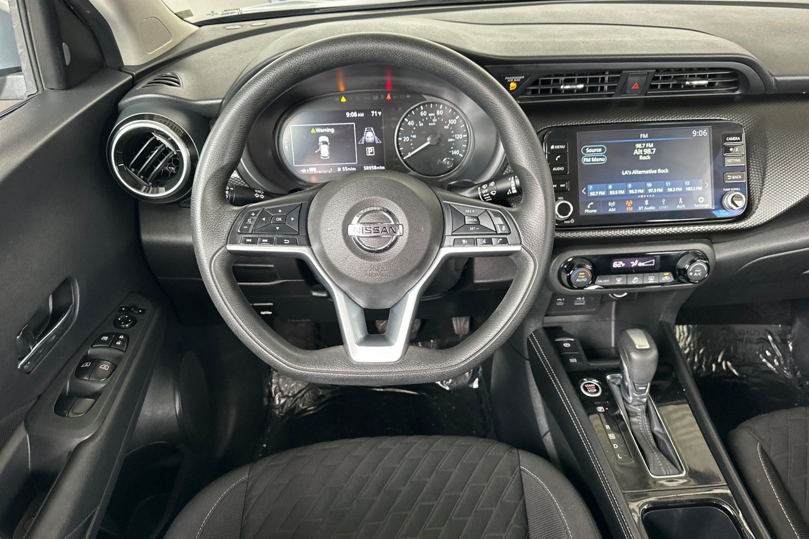Used 2021 Nissan Kicks SV FWD image 17