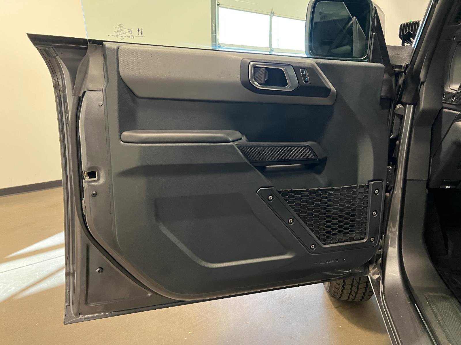 Used 2024 Ford Bronco Big Bend image 25