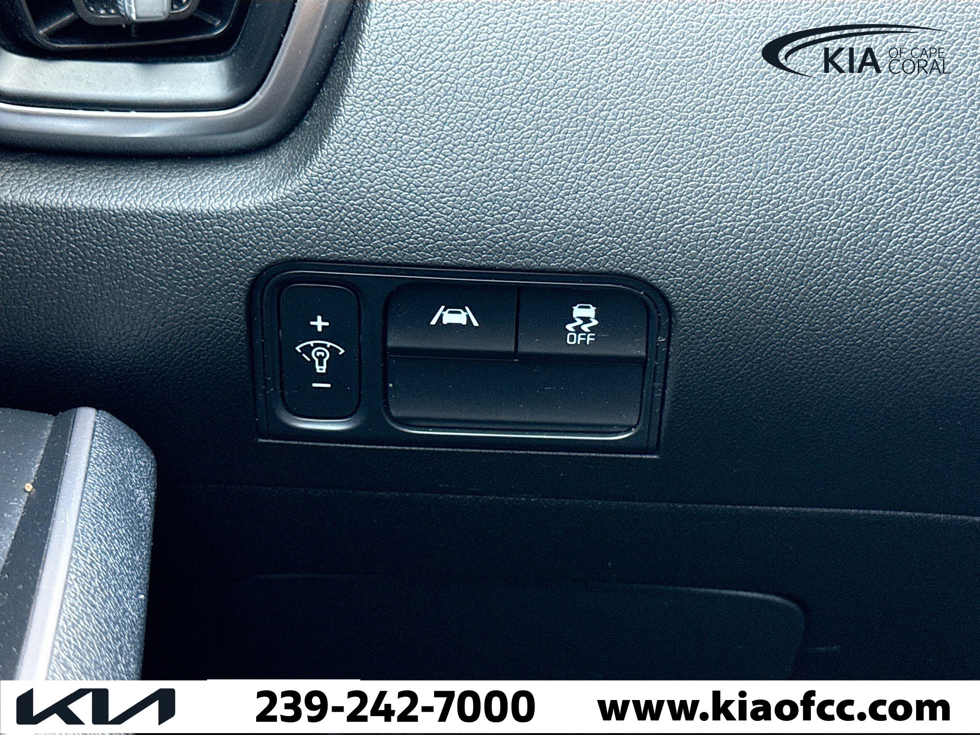 Certified 2023 Kia Sorento LX image 33