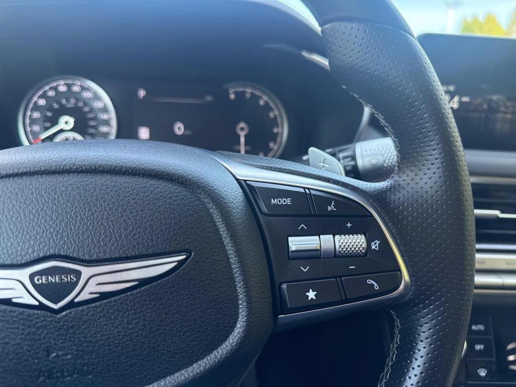Used 2025 Genesis G70 2.5T AWD/4WD image 30