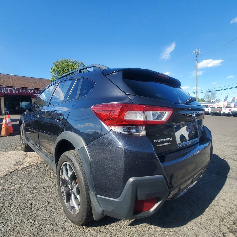 Used 2019 Subaru Crosstrek 2.0i Premium w/ Moonroof Package AWD/4WD image 3