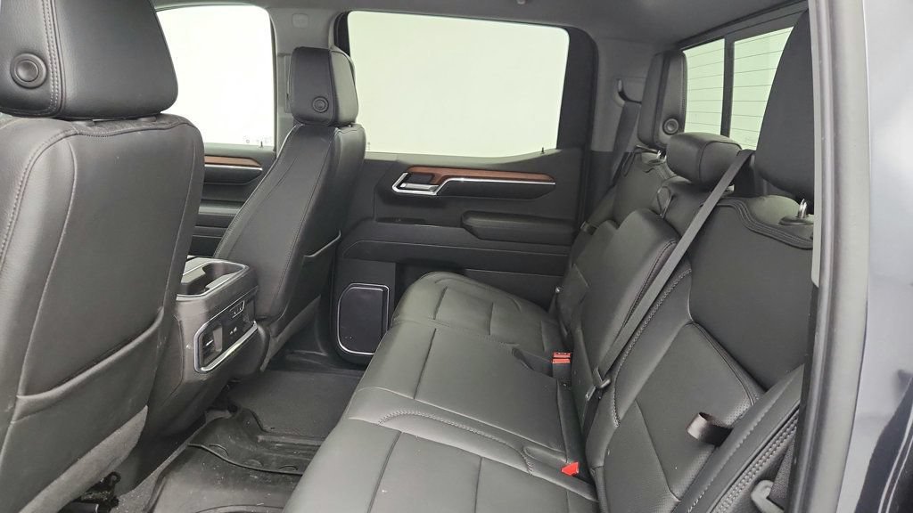 Used 2023 GMC Sierra 1500 Denali AWD/4WD image 18