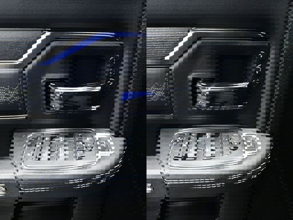 Used 2022 RAM 3500 Limited w/ Max Tow Package image 13