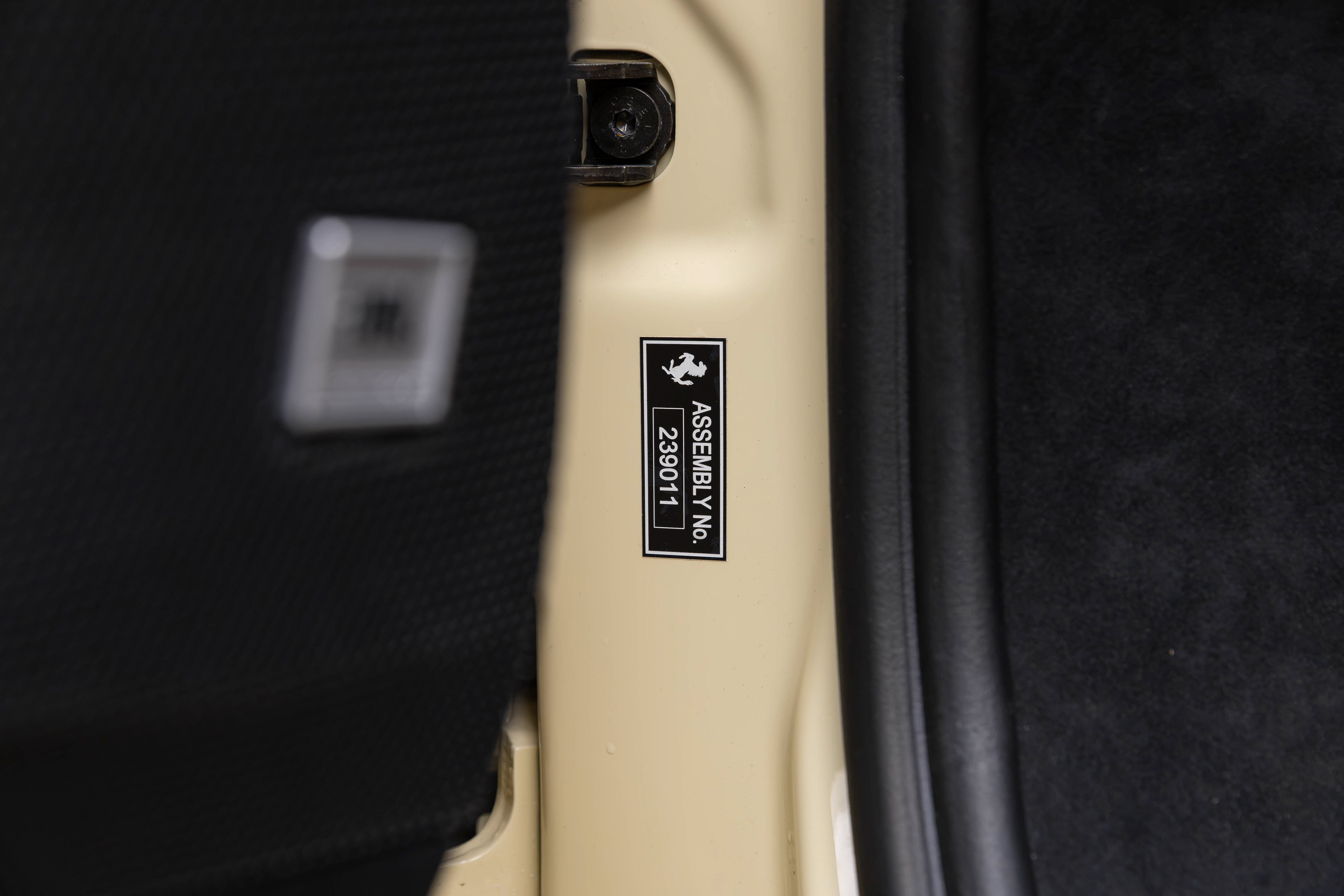 Used 2025 Ferrari SF90 Spider AWD/4WD image 16