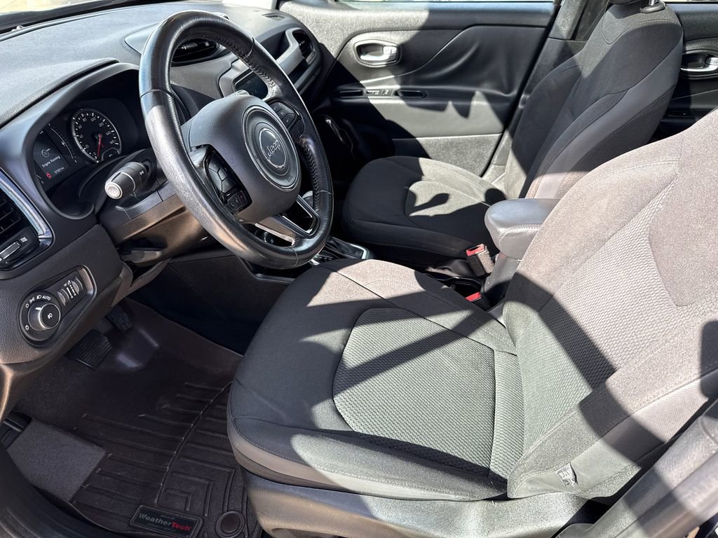 Used 2019 Jeep Renegade Altitude w/ Quick Order Package 2XM image 21