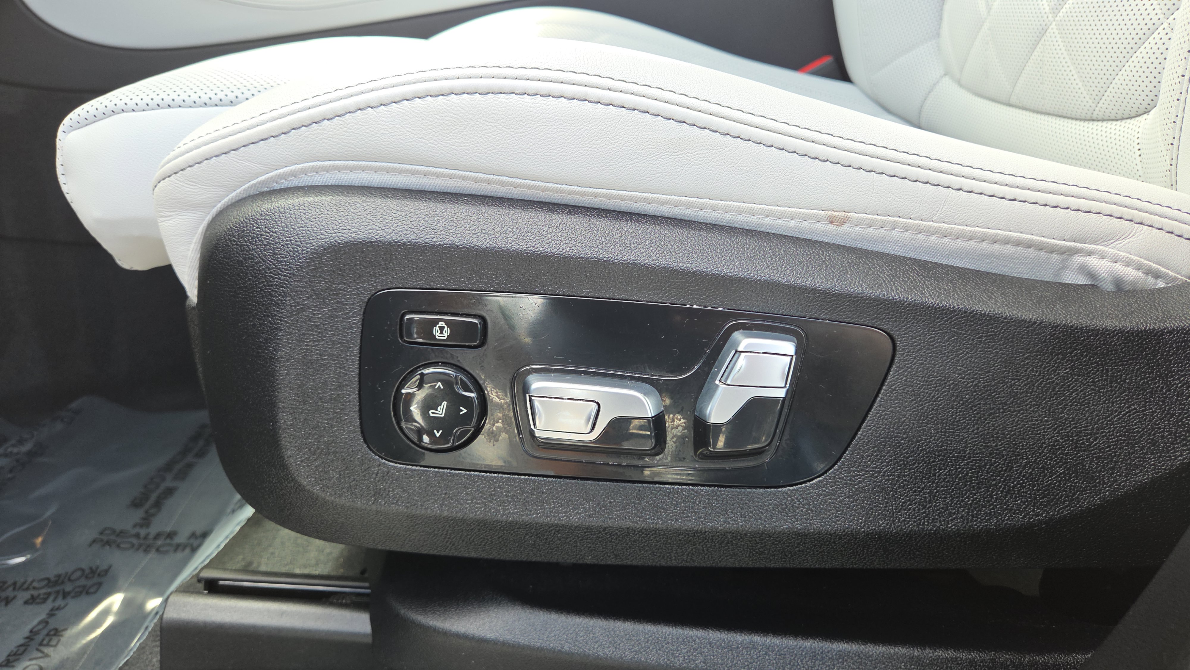 Certified 2024 BMW X5 xDrive40i w/ Premium Package image 10