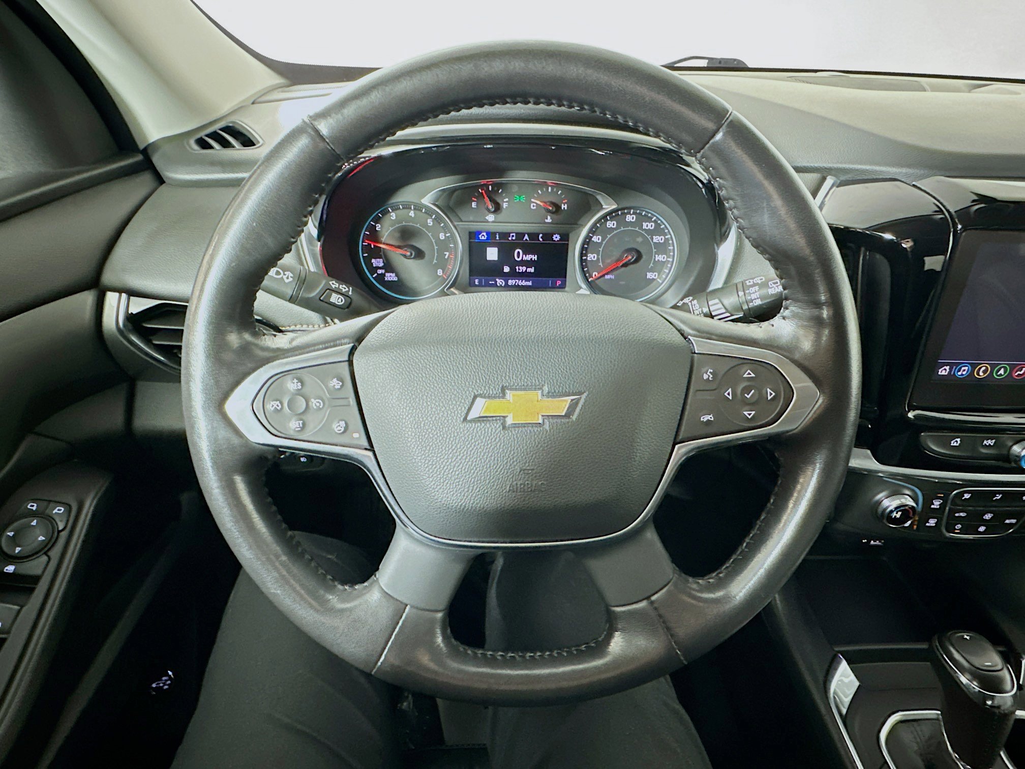 Used 2020 Chevrolet Traverse LT w/ LT Premium Package image 11