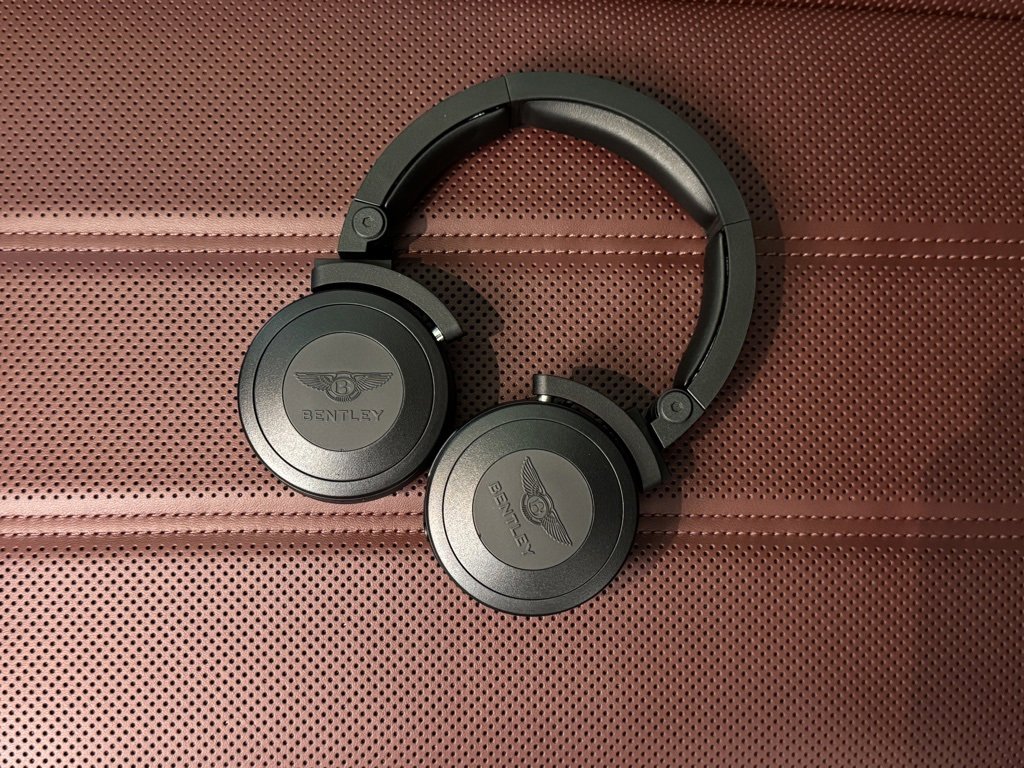 New 2025 Bentley Bentayga image 31