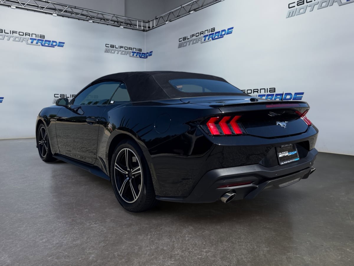 Used 2024 Ford Mustang Premium RWD image 7