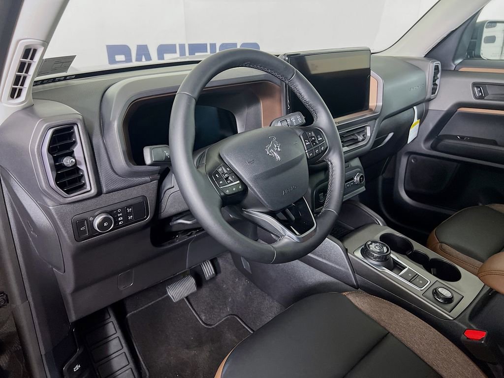 Used 2025 Ford Bronco Sport Outer Banks image 12