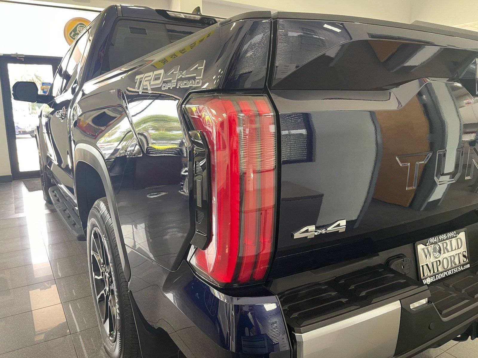 Used 2022 Toyota Tundra Limited w/ TRD Off-Road Package AWD/4WD image 15