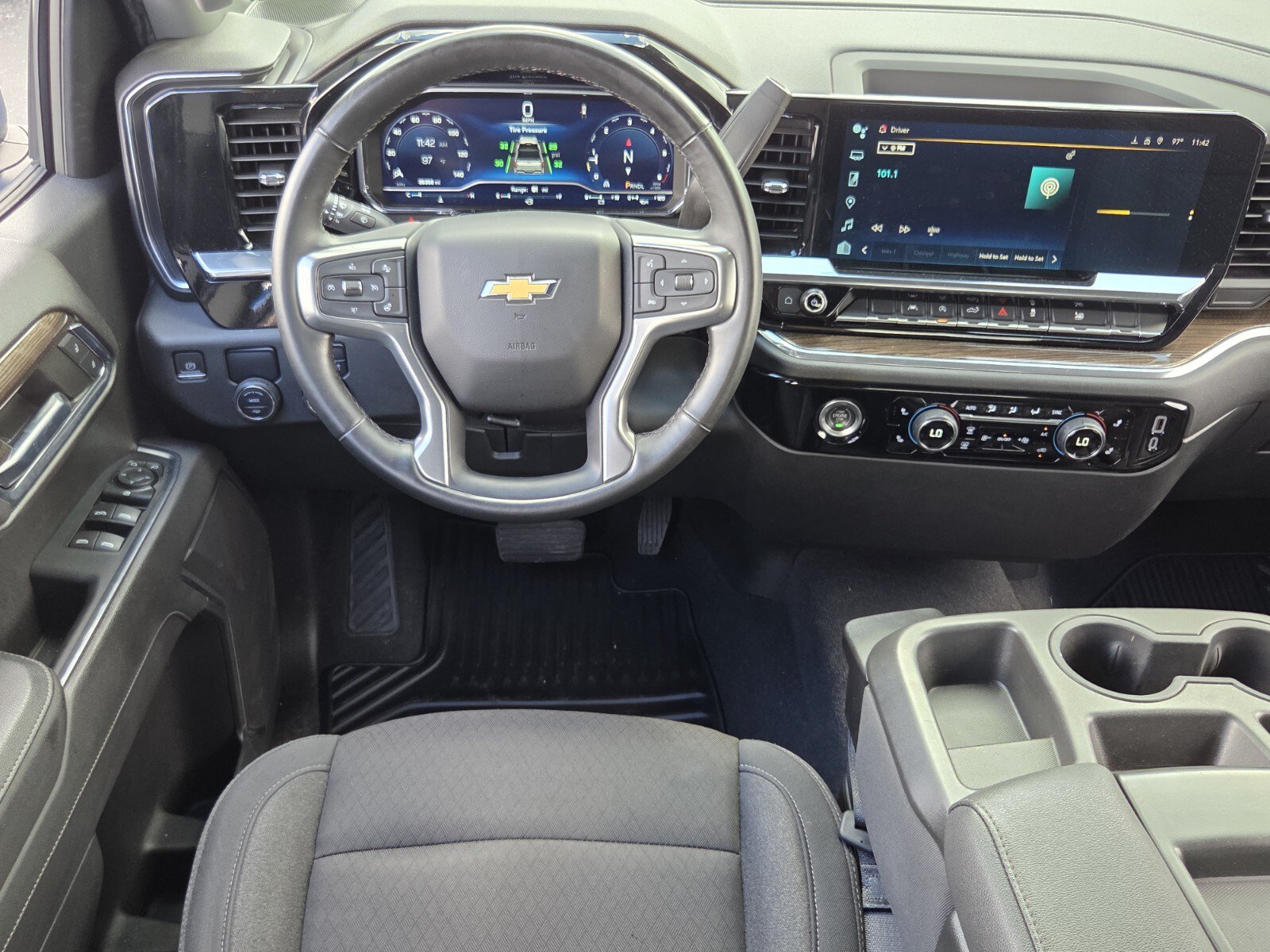 Used 2023 Chevrolet Silverado 1500 LT RWD image 11
