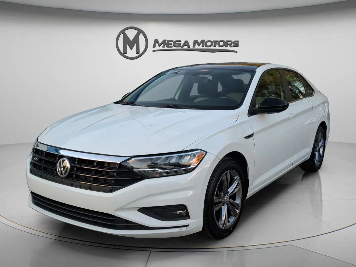 Used 2019 Volkswagen Jetta R-Line FWD image 1