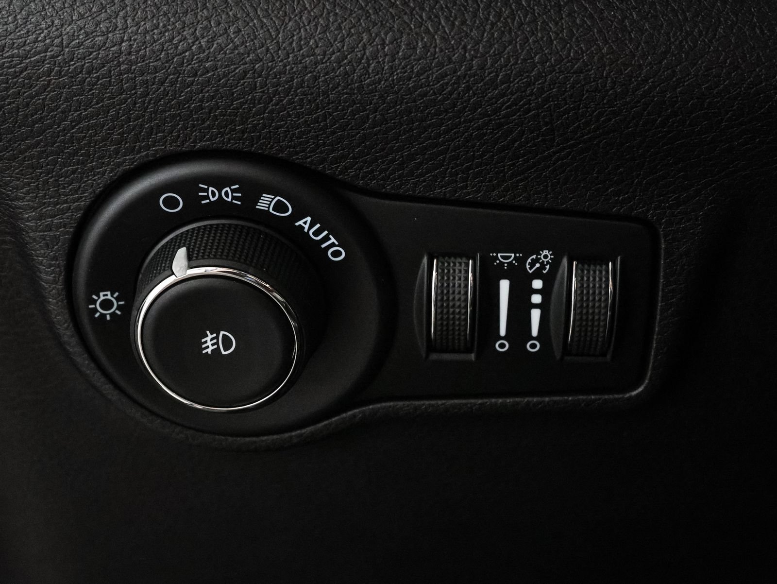 Used 2023 Jeep Compass Limited AWD/4WD image 30