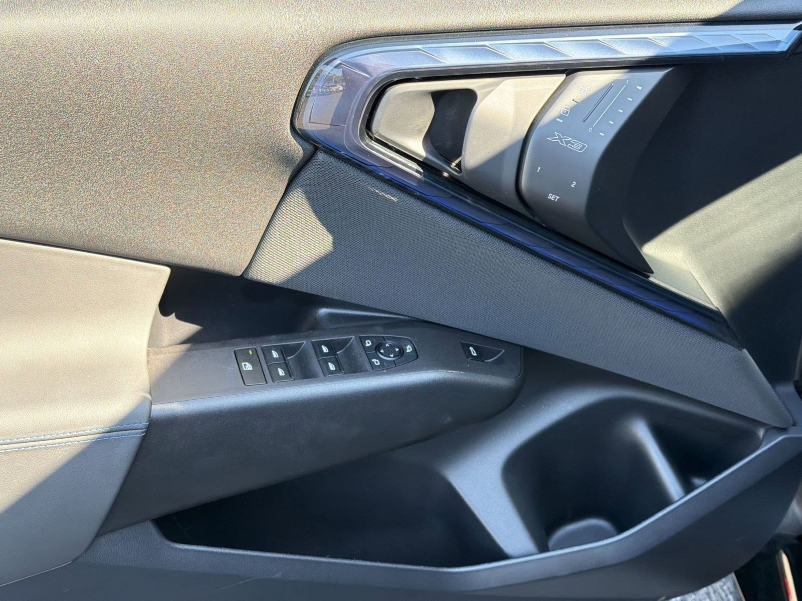 Used 2025 BMW X3 xDrive30i w/ M Sport Package image 13