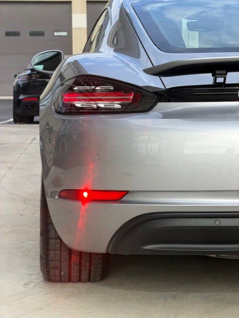 Used 2024 Porsche 718 Cayman image 14