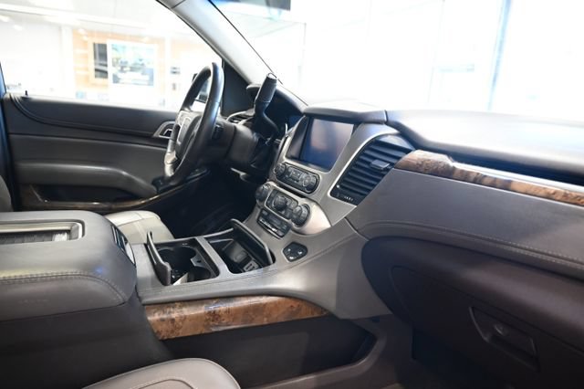 Used 2016 GMC Yukon Denali w/ Open Road Package AWD/4WD image 13