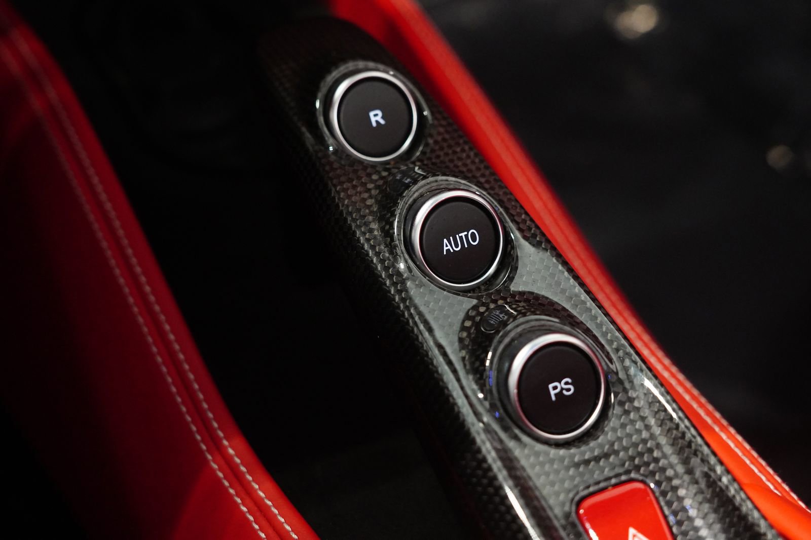 Used 2021 Ferrari F8 Tributo RWD image 29